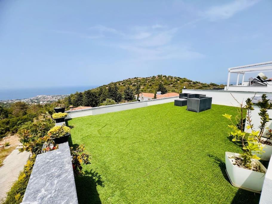 Karmi'De Rueya Gibi Tatil Villa ไคริเนีย ภายนอก รูปภาพ