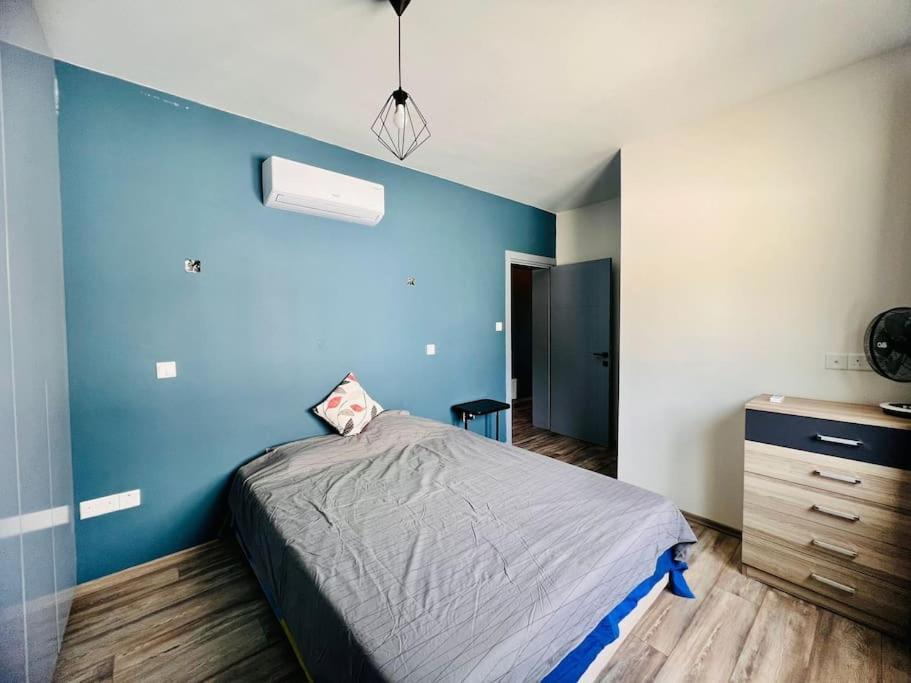 Karmi'De Rueya Gibi Tatil Villa ไคริเนีย ภายนอก รูปภาพ