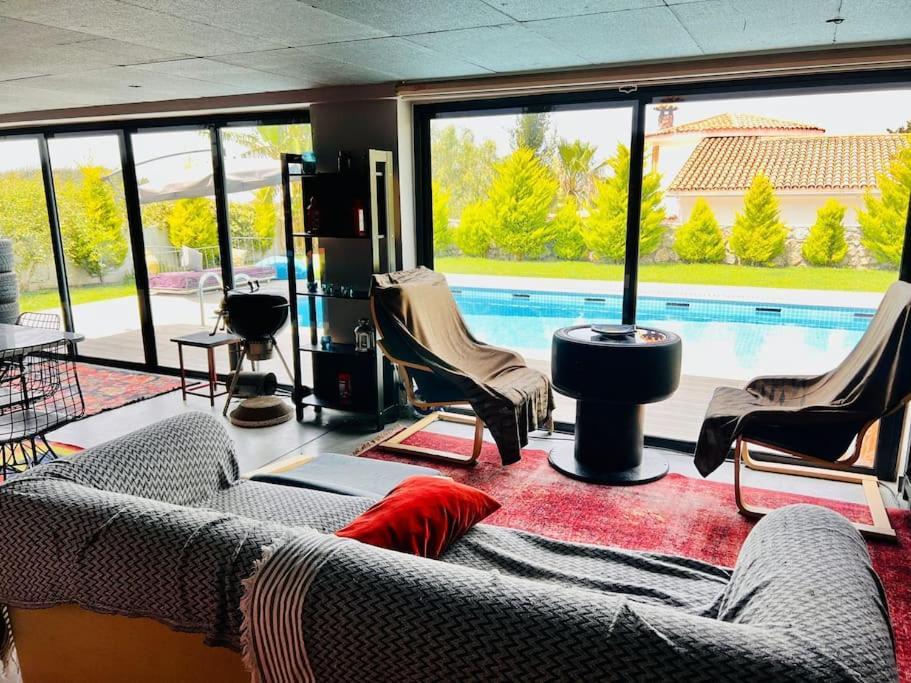 Karmi'De Rueya Gibi Tatil Villa ไคริเนีย ภายนอก รูปภาพ